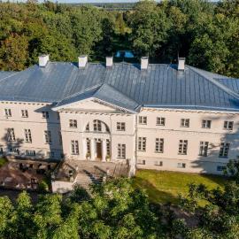 Saku Manor & Beerspa，位于Saku的酒店