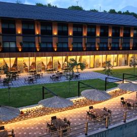 Valbona River Hotel，位于Jah Salih的酒店