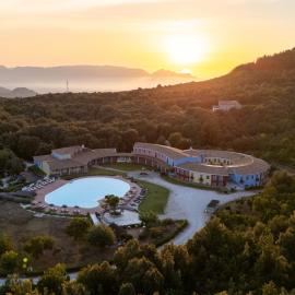 HOTEL ORLANDO Sardegna，位于Villagrande Strisaili的酒店