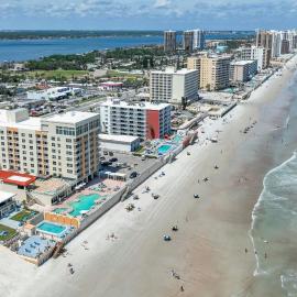Residence Inn by Marriott Daytona Beach Oceanfront,位于代托纳海滩的酒店