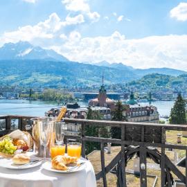 Hotel Royal Luzern，位于卢塞恩的酒店