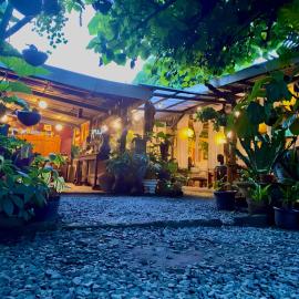 Marius B&B & Hostel，位于锡朗的酒店
