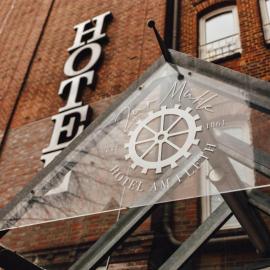 Zur Mühle - Hotel am Fleth，位于布克斯泰胡德的酒店