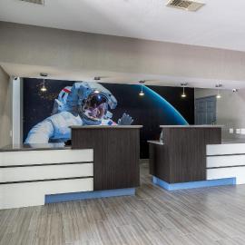 Platinum Inn & Suites Webster,位于韦伯斯特的酒店
