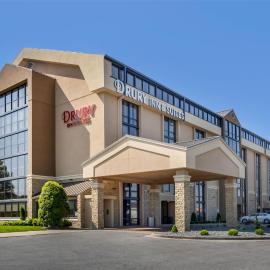 Drury Inn & Suites Paducah,位于帕迪尤卡的酒店