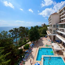 Hotel Excelsior - by Liburnia Hotels & Villas，位于洛夫兰的酒店