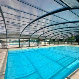 Chalet de 4 pers - Lac de Miel à 500m - Beynat - Parking Piscine，位于Beynat的酒店