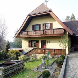 Ferienwohnung Rauchenberger，位于魏茨的酒店