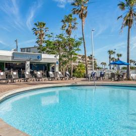 Best Western Cocoa Beach - Port Canaveral，位于可可比奇的酒店