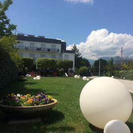 Hotel Di Rocco，位于洛雷托·阿普鲁蒂诺的酒店
