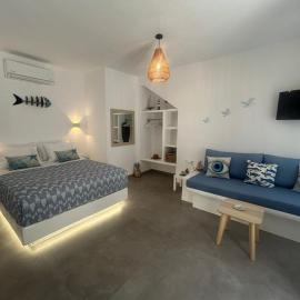 Almires 2 - Stay 20m from Aegean Sea，位于克若尼索斯的酒店