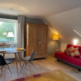 Ferienwohnung Storchenwiese im Fränkischen Seenland，位于黑里登的酒店