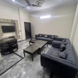 B3 Residence Mirpur - 2 Bedrooms Flat 4，位于Rachiāl的酒店