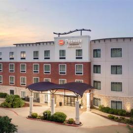 Best Western Premier Crown Chase Inn & Suites，位于丹顿的酒店