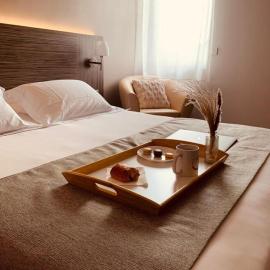 Kyriad Saint Chély d'Apcher - Aire de la Lozère，位于Albaret-Sainte-Marie的酒店