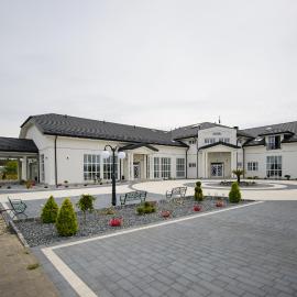 Wisteria Hotel，位于Laskowiec的酒店