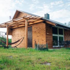 Na Piaskach Domek nad rzeką Agroturystyka，位于Narol的酒店