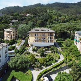 Hotel Villa Adriana，位于蒙特罗索阿尔马雷的酒店