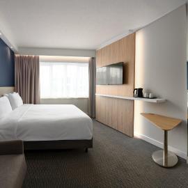Holiday Inn Express Hasselt by IHG，位于哈瑟尔特的酒店