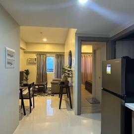 Condo - 2 Bedrooms Family with Balcony，位于Basak的酒店