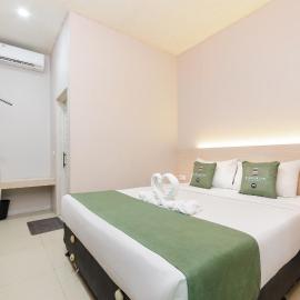 Bubulak Inn by Ruang Tidur，位于Kedungbadak的酒店