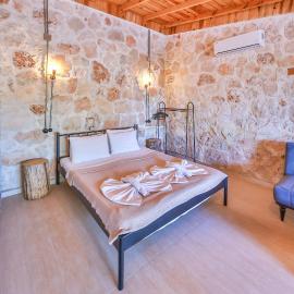 Bademlique Stone Rooms