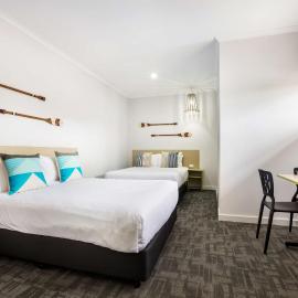 Nightcap at Caringbah Hotel，位于Caringbah的酒店