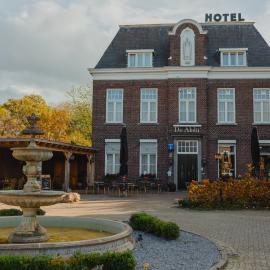 Hotel de Abdij，位于Horn的酒店