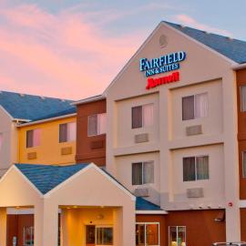 Fairfield Inn & Suites Joliet North/Plainfield，位于乔利埃特的酒店