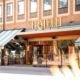 Hotel Fratelli,位于卡尔斯塔德的酒店