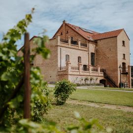 Folwark Pszczew，位于普什切夫的酒店