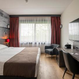 Bastion Hotel Almere，位于阿尔梅勒的酒店