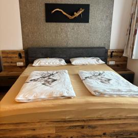 MountainLOVE，位于施特罗布尔的酒店