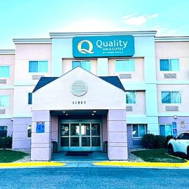 Quality Inn & Suites Golden - Denver West，位于莱克伍德的酒店