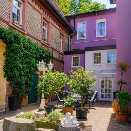 Fränkischer Hof Hotel Garni，位于阿尔岑瑙·因·尤特弗兰恩的酒店