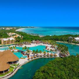 Grand Palladium Select White Sand Resort & Spa - All Inclusive，位于艾库玛尔的酒店