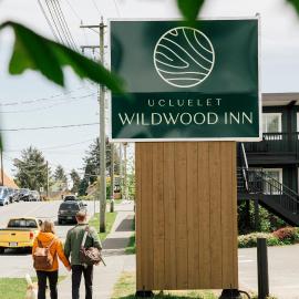 Ucluelet Wildwood Inn，位于尤克卢利特的酒店