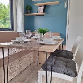 Mobilhome-Bali Premium by Camping Lampele-Ossiachersee-Klimaanlage-Radfahren-Wandern-Auszeit，位于Altossiach的酒店