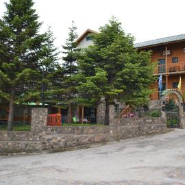 Chalet Safari，位于Aisími的酒店