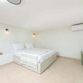 Lyria Hotel Apartments，位于斯塔罗斯的酒店
