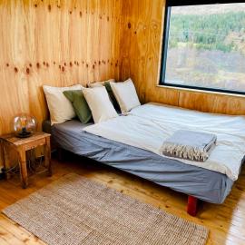 Nykmark - Eco House - Room Blåtinden，位于博斯塔德的酒店