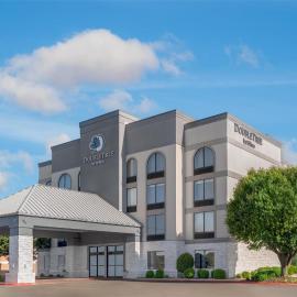 DoubleTree by Hilton Springdale，位于斯普林代尔的酒店