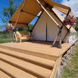 Veselia Glamping，位于瓦莱德拉加努鲁伊的酒店