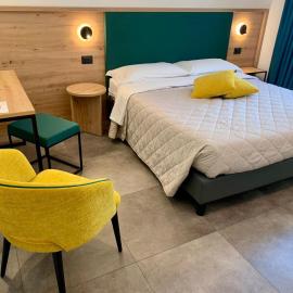 Hotel Alla Perla，位于莱德罗的酒店