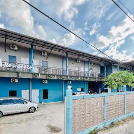 RedDoorz Syariah at MJA Residence Duri，位于Duri的酒店
