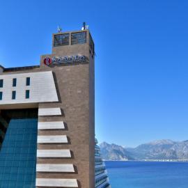 Ramada Plaza Antalya，位于安塔利亚的酒店
