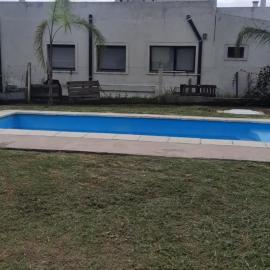 Casa con Pileta y Quincho cerca de Salta - Ideal para desconectar，位于Cerrillos的酒店
