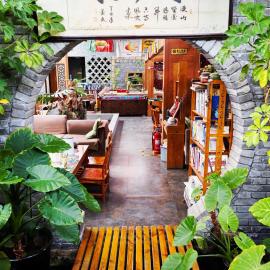 Lanzhou Waiting for the Wind International Youth Hostel，位于兰州的酒店