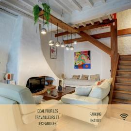 Charme authentique à Corbas - Authentic Charm in Corbas - 120m2 of Comfort-6 personnes，位于科尔巴斯的酒店