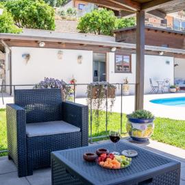 Villa Agave Pool & Spa，位于佳吉的酒店